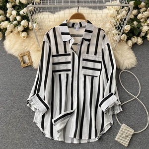 <span class=keywords><strong>Camicette</strong></span> e camicie da donna di moda con risvolto a maniche lunghe Casual in stile coreano a righe primaverili e autunnali - Product Image 2
