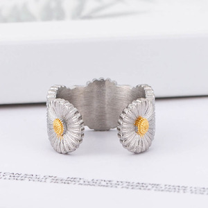 แหวนเดซี่สแตนเลสสตีล ดีไซน์ดอกไม้แบบเปิด ของขวัญเครื่องประดับสำหรับทุกเพศ - Product Image 3