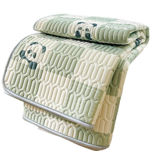 Matelas rafraîchissant en latex épaissi 1.2m 1.5m 1.8m 2.0m Taille de lit Classe A Imprimé Soie Glacée Été Dortoir Étudiant Simple Matelas Souple - Product Image 4