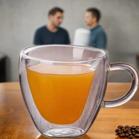 Tasses à café et à thé en verre borosilicate soufflé à la main, à double paroi, isolées, 240 ml, en forme de cœur, par Seaygift, avec poignée, compatibles lave-vaisselle