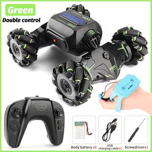 Voiture RC transformable avec contrôle gestuel et <span class=keywords><strong>télécommande</strong></span>, véhicule de drift et de cascades à rotation 360°, lumières LED et morphing automatique, câble USB, portée 30M - Product Image 6