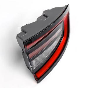 <span class=keywords><strong>Prix</strong></span> d'usine YX Nouveau feu arrière ABS pour <span class=keywords><strong>Dodge</strong></span> <span class=keywords><strong>Charger</strong></span> 2015-2023 Feu de freinage arrière 68213144AC 68213145AC - Product Image 2