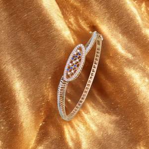 Brazalete de lujo con diamantes de oro para mujer, joyería fina, elegante regalo de aniversario de boda - Product Image 1
