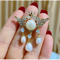 Broche en perles naturelles XILIANGFEIZI, épingle en cuivre de luxe, pompon, ailes d'ange, technologie de traitement du zircon, mode, adaptée aux enfants
