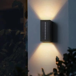Lampada Solare da Parete per Esterni, Impermeabile, Illuminazione Su e Giù, per Decorazione Casa, Giardino e Cortile - Product Image 1
