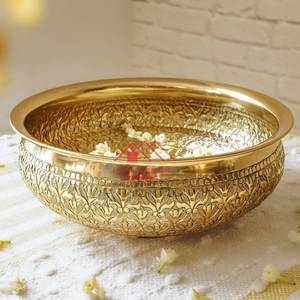 Designer Look bol de pédicure en laiton de la meilleure qualité Massage Nail Equipment design étonnant Fabriqué en Inde - Product Image 1