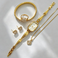 Montre à quartz tendance pour femme avec cadran ovale de 30 mm, bracelet, bague, collier, boucles d'oreilles, ensemble de bijoux en cadeau