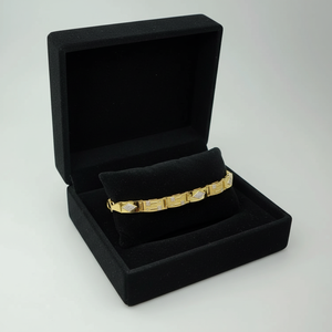 Bracelet à maillons géométriques en or jaune 22 carats pour homme avec panneaux incrustés de pierres, bijoux de créateur pour soirée - Product Image 3