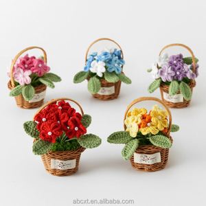 Panier de fleurs en pot multi-têtes « Ne me quitte pas », petit panier à fleurs tricoté, panier à fleurs coloré fait main au crochet - Product Image 1