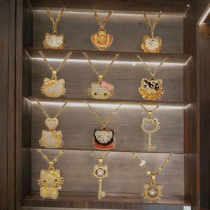 Collier en acier inoxydable plaqué or 18 carats PVD anti-ternissement, motif dessin animé mignon avec zircon, Mickey et <span class=keywords><strong>Hello</strong></span> <span class=keywords><strong>Kitty</strong></span>, cadeau pour femme, vente en gros - Product Image 2