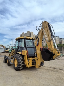 Hot bán đáng tin cậy Thương hiệu Mới mèo 420f tải xô Công suất 1.3m ³ <span class=keywords><strong>backhoe</strong></span> <span class=keywords><strong>Loader</strong></span> cho xây dựng và đào với giá thấp - Product Image 5