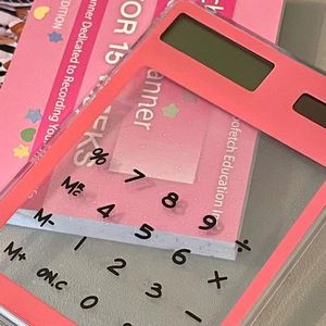 <span class=keywords><strong>Mini</strong></span> Kleurrijke Transparante <span class=keywords><strong>Calculator</strong></span> 8 Digitale Creatieve Rekenmachine Met Scherm Zonnepaneel Voor Geschenken - Product Image 6