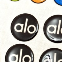 Transferts thermocollants 3D personnalisés, imperméables et résistants aux UV, pour habillage de gobelets, patchs colorés brillants, logos pour vêtements de sport, lavables
