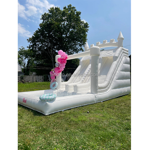 Toboggans aquatiques gonflables de couleur blanche pour usage commercial en extérieur avec <span class=keywords><strong>escalade</strong></span> en PVC pour la location de fêtes de mariage et d'anniversaire - Product Image 1