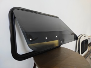 Fenêtre de <span class=keywords><strong>camping</strong></span>-<span class=keywords><strong>car</strong></span>, caravane, <span class=keywords><strong>fourgon</strong></span> aménagé, style rond, nouveau modèle, cadre en alliage d'aluminium, double vitrage acrylique - Product Image 2