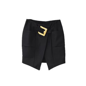 Mini-jupe noire vintage de luxe élégante pour femme, coupe haute, fente asymétrique, silhouette moulante, design naturel estival - Product Image 3