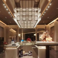 Lustre LED cubique sur mesure de luxe moderne pour projets de hall d'hôtel, éclairage créatif personnalisé
