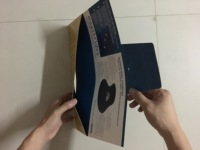 OEM Boîte d'emballage de semelle intérieure en papier d'art écologique personnalisé à l'huile de soja avec fenêtre en PVC pour chaussettes-avec laminage mat et gaufrage