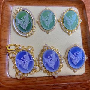 Broche pendentif en argent S925 plaqué or 18 carats avec agate incrustée, style antique, modèle Carme Ollin - Product Image 1