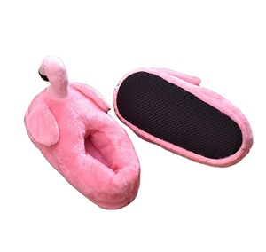 Peluche chaude rose flamant rose intérieur <span class=keywords><strong>chaussures</strong></span> en peluche flamant rose fond souple automne et hiver chambre garder au chaud <span class=keywords><strong>chaussures</strong></span> d'intérieur - Product Image 3