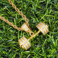 Collier pendentif haltère Iced Out avec chaîne torsadée, finition dorée et argentée