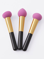 Pinceau éponge de maquillage avec poignée bouffées de correcteur de visage cosmétique pour crèmes de fond de teint liquides éponges de maquillage ombre à paupières