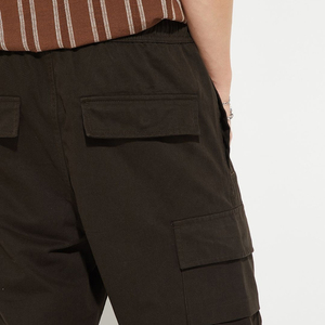 Pantalons cargo pour hommes de style streetwear moderne pour un look décontracté et élégant - Product Image 6