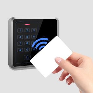 Scheda ID a 13.56MHz in PVC RFID NFC ISO Personalizzabile a Basso Costo Impermeabile <span class=keywords><strong>per</strong></span> Dipendenti Studenti Hotel Patenti di Guida con Stampa Fotografica - Product Image 3