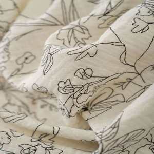 Tessuto in Doppia Garza 100% Cotone 40S con Stampa Floreale a Righe, Ecologico e Morbido per Copertine Neonato - Product Image 2