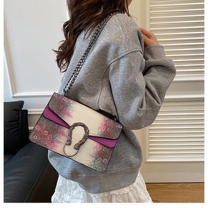 Luxury Minimalist Women's New Arrival <b>Shoulder</b> <b>Bags</b> High-Quality Large Capacity Crocodile-Patterned <b>Small</b> Square <b>Shoulder</b> <b>Bag</b> - Product Image 2