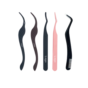 Pinzas para Pestañas de Acero Inoxidable Duraderas de Marca Privada, con Punta Curva y Suave, con Peine - Product Image 1