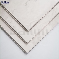 Modern Gestalteter Holzboden PVC-Teppich-Textur SPC Stein-Vinyl-Bodenbelag Rutschfest Wasserdicht Verschleißfest Umweltfreundlich für Innenräume