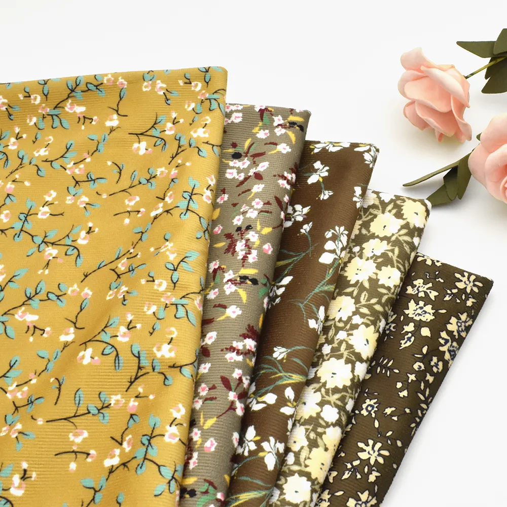 Tessuto stampato a fiori in poliestere pieno di alta qualità personalizzato Bloom tessuti a macchia floreale per abbigliamento