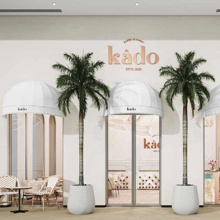 Macaron Style Shopping Mall Pink Bakery Shop Interior Design Chocolate Display Showcase Wooden Cake Display Cabinet