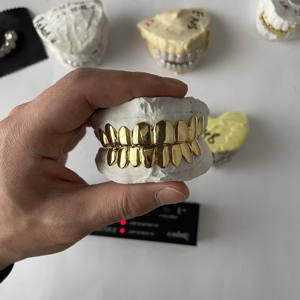 Grillz Hip-Hop Sur Mesure Ajusté Style Perm Cut en Argent 925 Plaququé Or Véritable, Grillz Dentaire Simple en Or Massif 10 Carats - Product Image 1