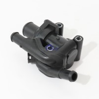 1109339, 1135053, XS7Z- 8592-AB, XS7G9K478AC Ensemble de boîtier de thermostat de moteur pour FORD MAZDA