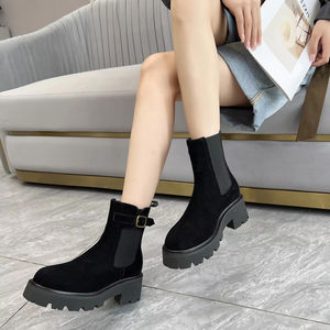 Zapatillas de mujer de estilo urbano y casual, de caña alta, con punta abierta, correa ajustable, suela gruesa, con pedrería azul y blanca y panel de malla brillante - Product Image 3