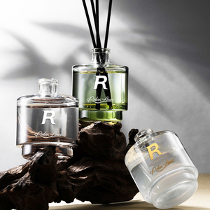 معطرات جو ريلاكسلاينز، موزع عطور بالجملة، ناشر عطر زجاجي دائري سعة 100 مل مع أعواد - Product Image 1