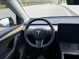 Voitures électriques d'occasion <span class=keywords><strong>Tesla</strong></span> <span class=keywords><strong>Model</strong></span> <span class=keywords><strong>Y</strong></span> 2023 noires, 50 000 km, bon état, sans accident, conduite à gauche, SUV pour l'exportation - Product Image 4