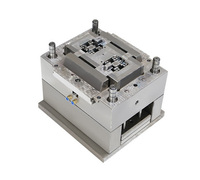Moldes de Inyección para Piezas Automotrices con Dureza H13 y Sistema de Control de Temperatura con Calentamiento por Aceite para Piezas Estructurales Interiores
