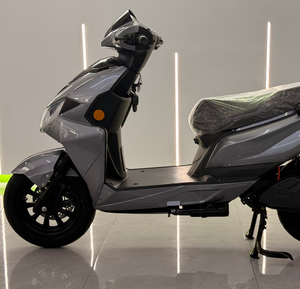 Scooter de Diseño Nuevo y Alta Calidad para Adultos, para Desplazamientos Urbanos, Batería de Litio de 60v35ah, Frenos de Disco Hidráulicos, Autonomía de 60-80 km, Kn-ld2 - Product Image 4