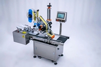 Applicateur automatique d'étiquettes de machine d'étiquetage d'étiquettes volantes Rfid en tissu de vêtement avec chargeur automatique