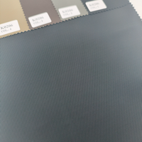 Tissu en cuir PU de haute qualité, doux au toucher, tendance, respectueux de la peau, imperméable, résistant à l'usure, 250 GSM