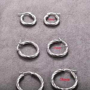 Pendientes de Aro Dorados con Textura Trenzada para Mujer, Acero Inoxidable, Minimalistas, Tipo Huggie, Pequeños, Medianos y Grandes, Joyería - Product Image 2