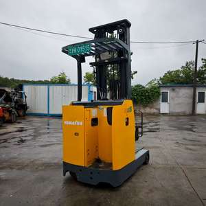 Chariot élévateur électrique Komatsu 1,5 tonne pour allées étroites, avec chargeur électronique et accessoires, garantie 2 ans - Product Image 2
