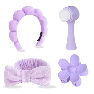 Set <span class=keywords><strong>di</strong></span> quattro accessori per capelli da donna all'ingrosso: fermagli a corona alta con <span class=keywords><strong>fiori</strong></span> fatti a mano, fascia per capelli a nuvola e pennello per il trucco (per lavare il viso) - Product Image 3