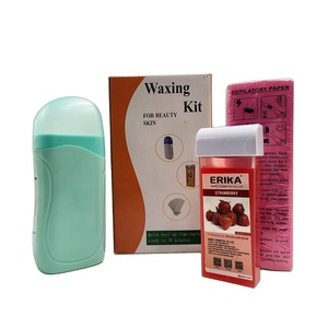 Kit de <span class=keywords><strong>cire</strong></span> à rouleau personnalisé OEM ensemble de <span class=keywords><strong>cire</strong></span> dépilatoire indolore avec applicateur pour l'épilation de salon à domicile - Product Image 1