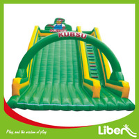 Toboggans gonflables portables en PVC pour enfants videur de parc extérieur multicolore avec ventilateur comprenant des kits de réparation