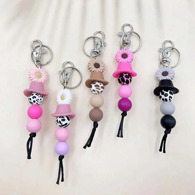 2024 Cartoon Animals Cow Straw Hat Daisy Silicone Charm Beads Keychain Bag Fringe Keychains Rubber Key Chains Mother's Day Gifts