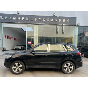 Hubei Yitong 2012 Hyundai Santa Fe SUV Lusso 2.4L 4WD Automatico Sedili in Pelle <span class=keywords><strong>Auto</strong></span> Usata per Famiglia Guida a Sinistra Pneumatici R16 - Product Image 3